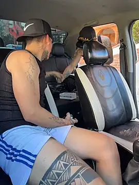 Snapshot of _Tomy08calderon chatting on 11.23.25 Tomy08calderon online show from 11.23.25