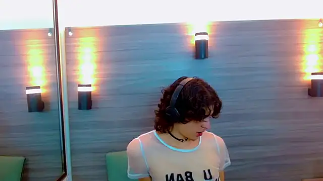 Sr BonnyEthan online show from 10.16.25