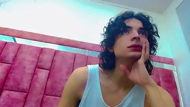 Sr BonnyEthan online show from 10.18.25