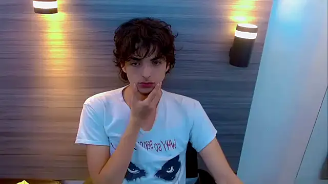 Snapshot of Sr_BonnyEthan chatting on 07.16.26 Sr BonnyEthan online show from 07.16.26