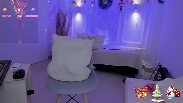 Snapshot of NastassjaCandy chatting on 12.16.24 NastassjaCandy online show from 12.16.24