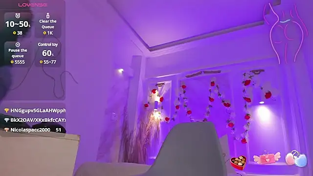 Snapshot of NastassjaCandy chatting on 02.25.25 NastassjaCandy online show from 02.25.25