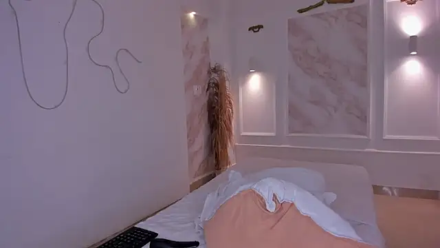 Snapshot of NastassjaCandy chatting on 10.24.25 NastassjaCandy online show from 10.24.25