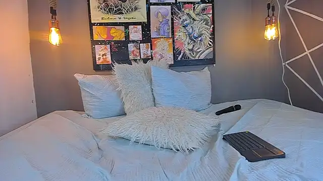 Snapshot of cloe_bridgee chatting on 02.16.25 cloe bridgee online show from 02.16.25