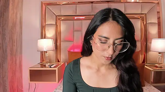 DaraBeckett online show from 01.28.25