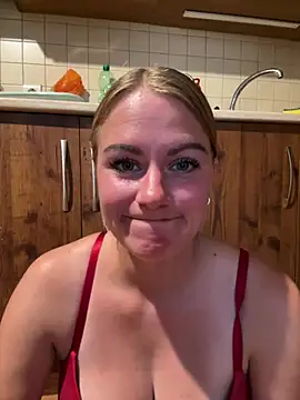 selenaluvv online show from 07.18.26