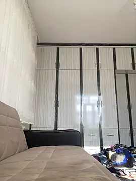 MuscleBoyy777 online show from 12.12.24