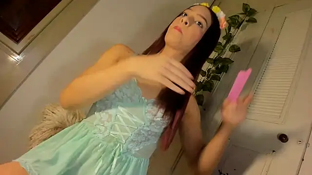 Snapshot of ChanellCastilla chatting on 11.22.25 ChanellCastilla online show from 11.22.25