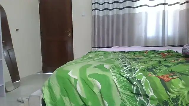 Snapshot of Fine_assie chatting on 03.13.26 Fine assie online show from 03.13.26