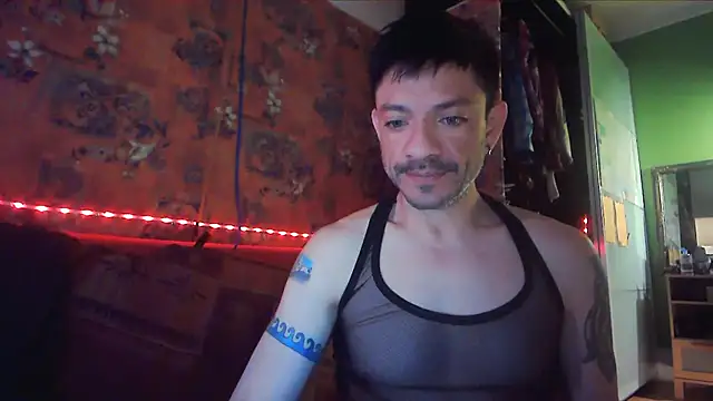 Snapshot of Tony_Torrente chatting on 03.21.25 Tony Torrente online show from 03.21.25