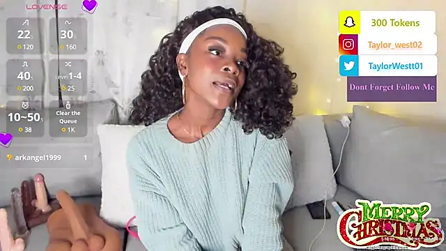 Snapshot of Miss_westt_ chatting on 12.27.24 Miss westt online show from 12.27.24