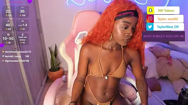 Snapshot of Miss_westt_ chatting on 02.27.25 Miss westt online show from 02.27.25