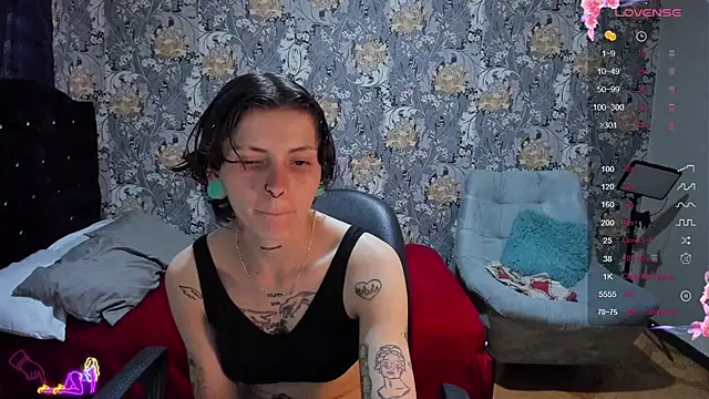Snapshot of pretty_cristal69 chatting on 07.19.26 pretty cristal69 online show from 07.19.26
