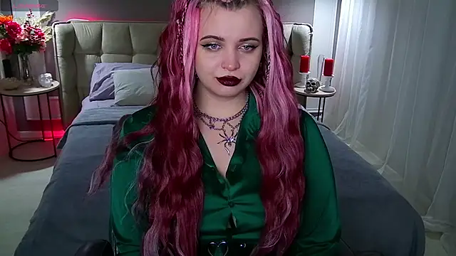 Miss Maya Mils online show from 02.21.25