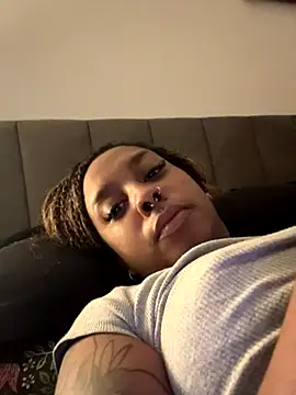 Your Paris online show from 10.21.25