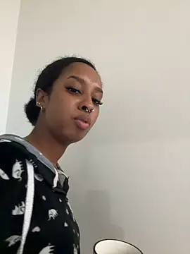 Your Paris online show from 10.27.25