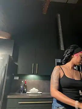 Your Paris online show from 02.07.26