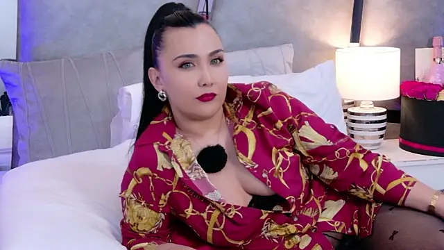 Evangeline Taylorr online show from 04.17.26