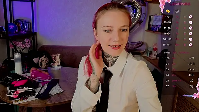 Roxy      online show from 10.19.25