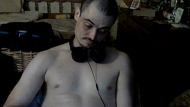 JustTylerr online show from 07.03.26