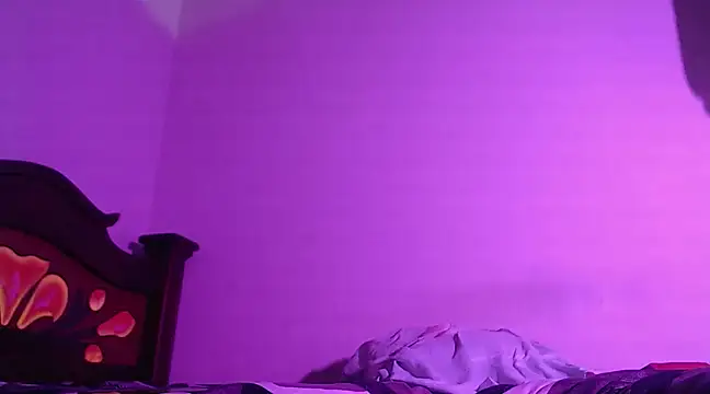 Snapshot of isaaclatino chatting on 12.05.24 isaaclatino online show from 12.05.24