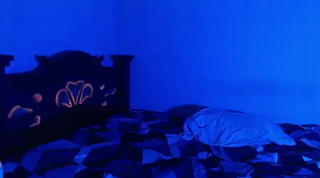 Snapshot of isaaclatino chatting on 12.10.24 isaaclatino online show from 12.10.24