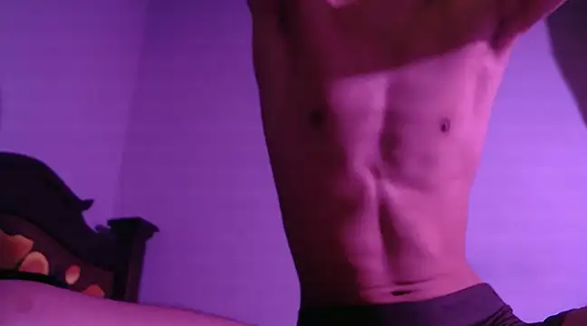 Snapshot of isaaclatino chatting on 12.12.24 isaaclatino online show from 12.12.24