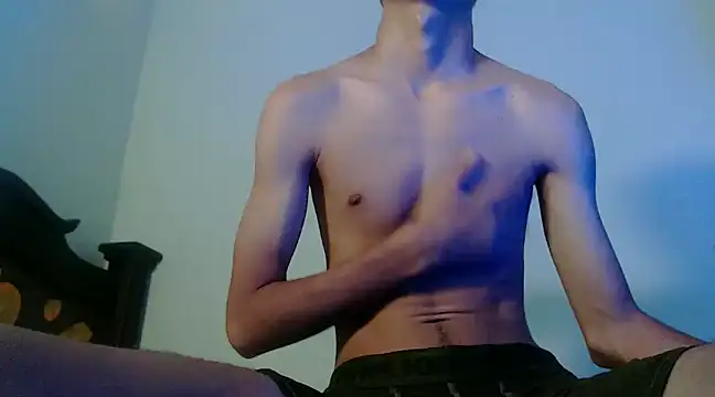 Snapshot of isaaclatino chatting on 03.04.25 isaaclatino online show from 03.04.25