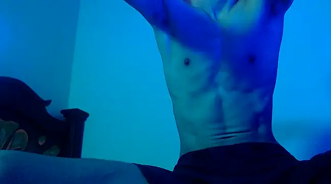 Snapshot of isaaclatino chatting on 03.20.25 isaaclatino online show from 03.20.25