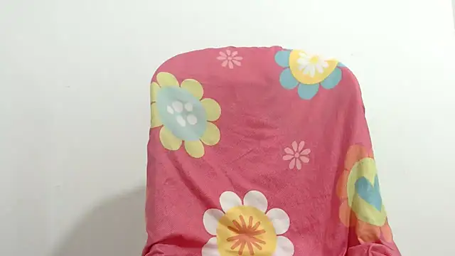 Snapshot of isaaclatino chatting on 12.03.25 isaaclatino online show from 12.03.25