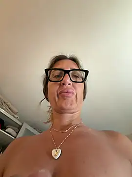 Snapshot of casalinga88 chatting on 07.06.26 casalinga88 online show from 07.06.26