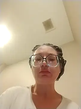 Snapshot of xWhoreAbleX_Pika chatting on 10.31.25 xWhoreAbleX Pika online show from 10.31.25