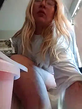 xWhoreAbleX Pika online show from 04.27.26