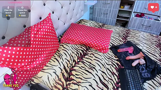 Snapshot of Krystal_Cruz chatting on 02.15.25 Krystal Cruz online show from 02.15.25