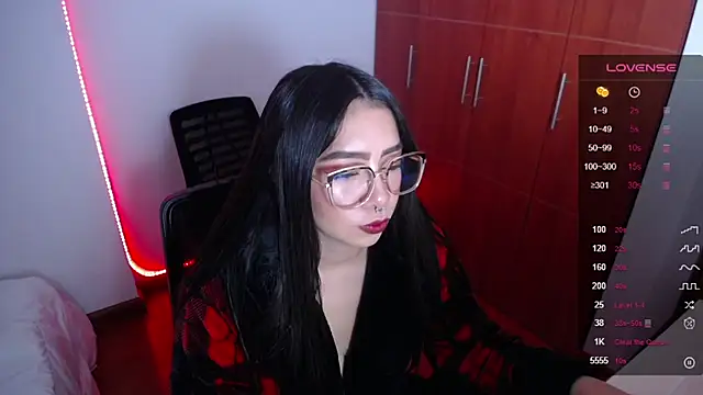 megan bluee23 online show from 02.13.25