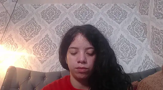 EmmaCowperr online show from 02.25.25