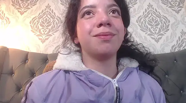 EmmaCowperr online show from 02.26.25