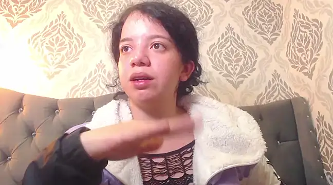 EmmaCowperr online show from 02.27.25