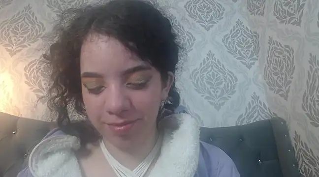 EmmaCowperr online show from 03.21.25