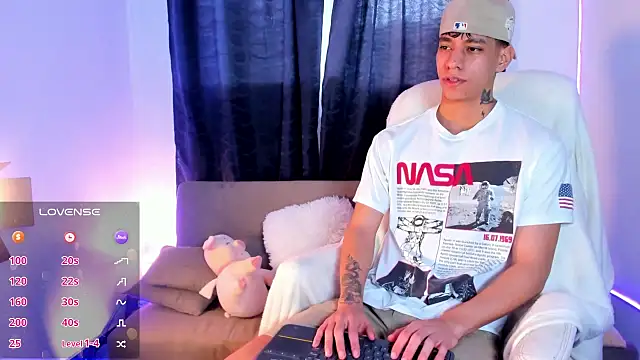 Snapshot of Josep_Davies chatting on 02.09.25 Josep Davies online show from 02.09.25