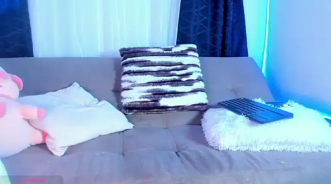 Snapshot of Josep_Davies chatting on 02.17.25 Josep Davies online show from 02.17.25