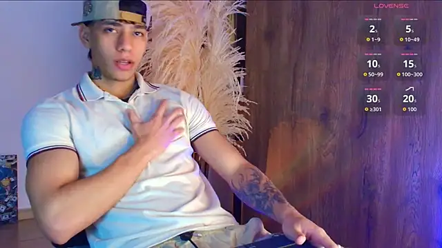 Snapshot of Josep_Davies chatting on 10.11.25 Josep Davies online show from 10.11.25