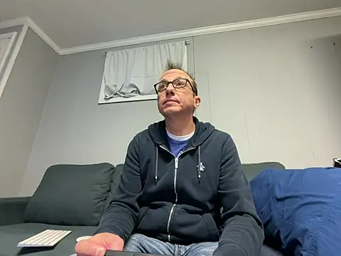 mouser21212 online show from 01.28.25