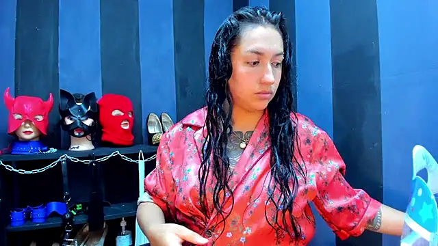 LucyStrike  online show from 01.27.25