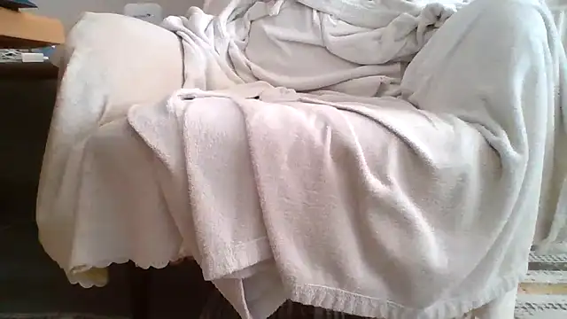 Snapshot of Mature_fucker31 chatting on 01.06.25 Mature fucker31 online show from 01.06.25