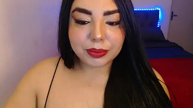 Snapshot of Internacionalist7 chatting on 04.04.26 Internacionalist7 online show from 04.04.26