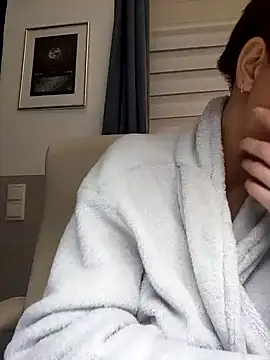 Loona-Lexxington online show from 01.22.25