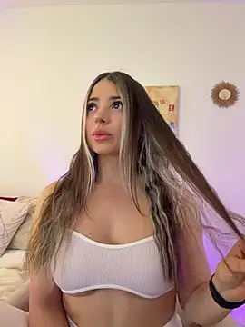 Ashleyjenner  online show from 04.16.26