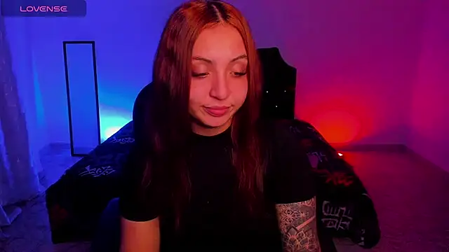 Snapshot of KetziaDoll chatting on 09.18.25 KetziaDoll online show from 09.18.25