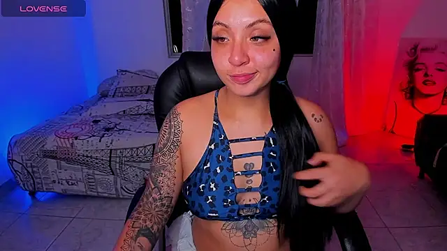 Snapshot of KetziaDoll chatting on 10.06.25 KetziaDoll online show from 10.06.25